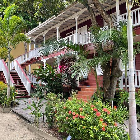 ホテル Alux House Placencia エクステリア 写真