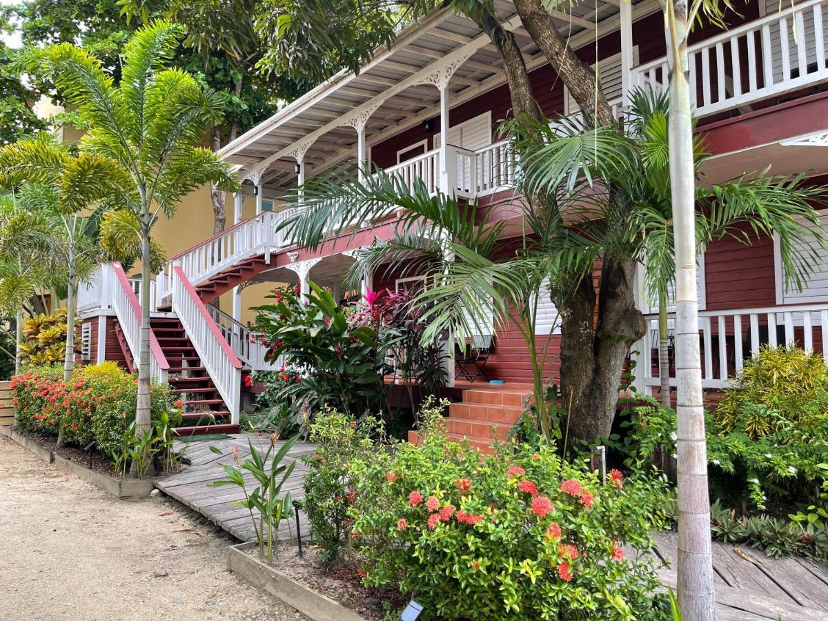 ホテル Alux House Placencia エクステリア 写真