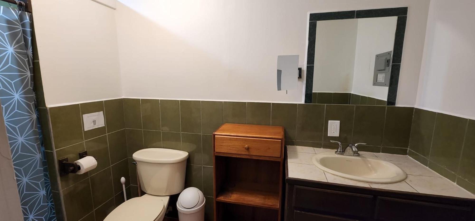 ホテル Alux House Placencia エクステリア 写真