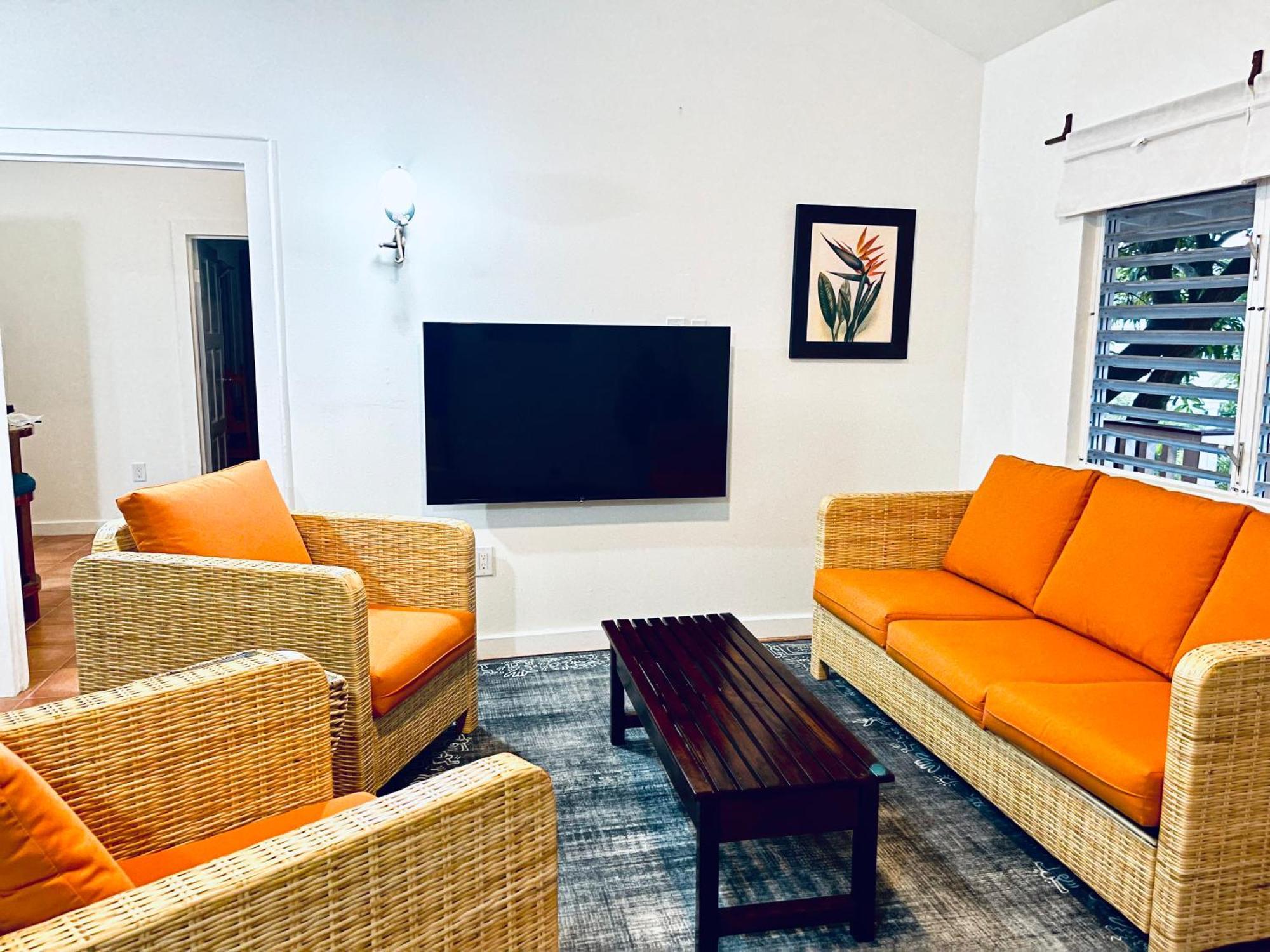 ホテル Alux House Placencia エクステリア 写真