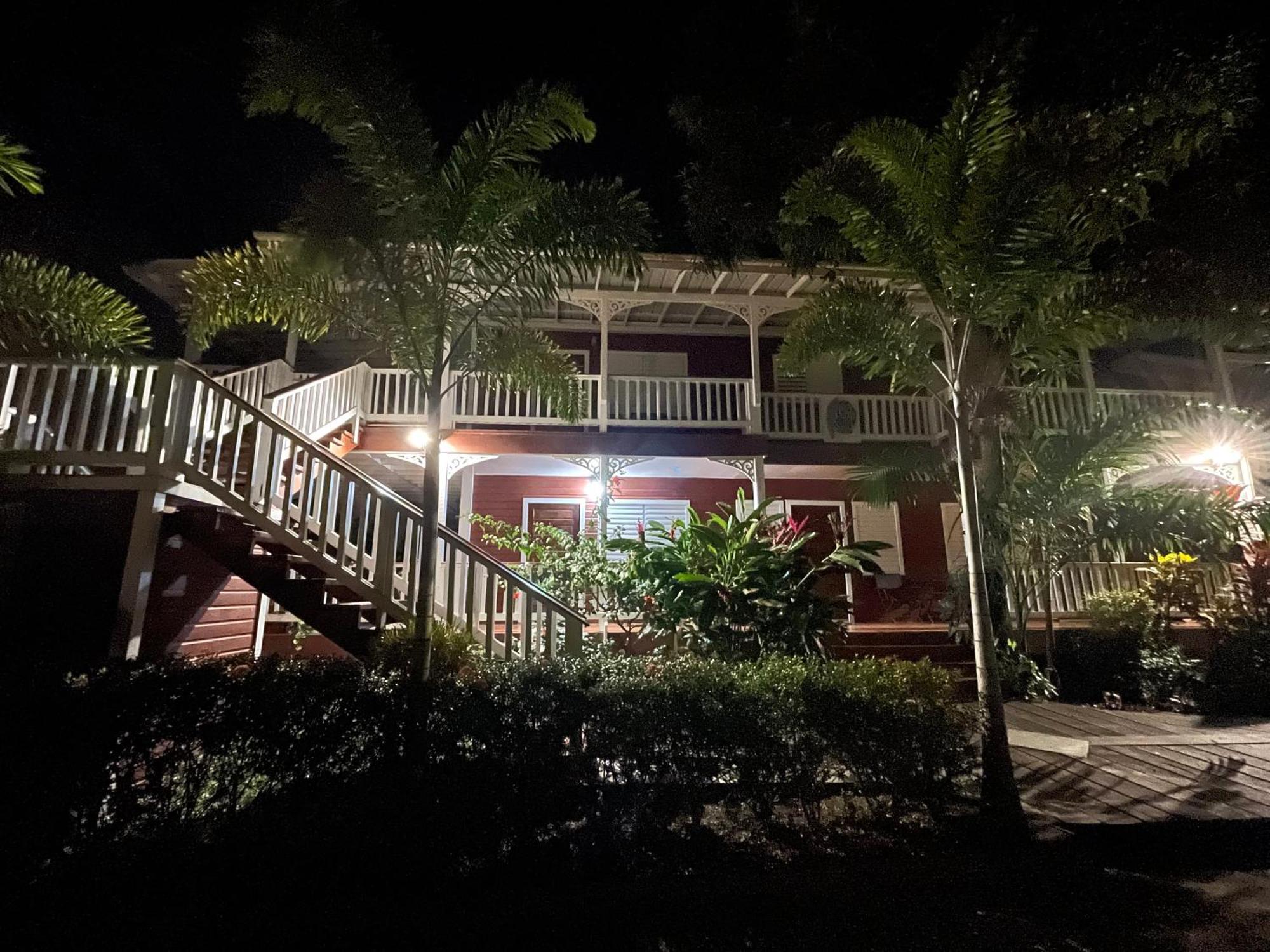 ホテル Alux House Placencia エクステリア 写真