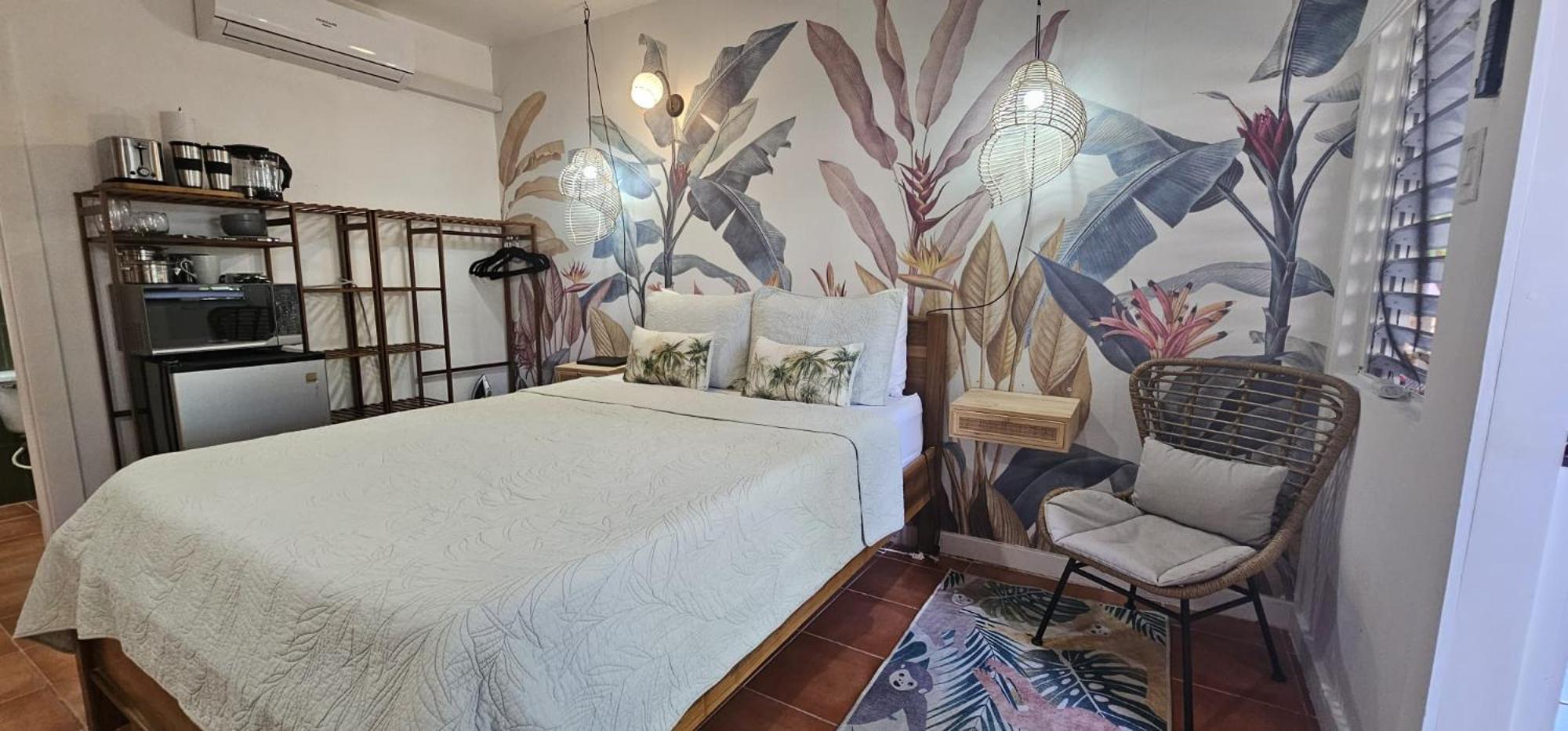 ホテル Alux House Placencia エクステリア 写真